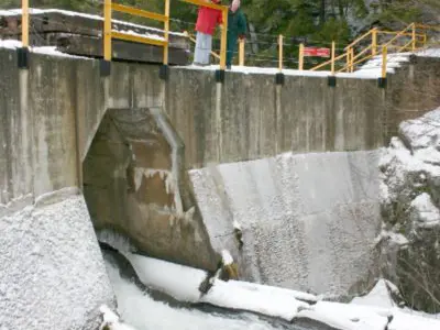 Image shows the dam above the log chute. 